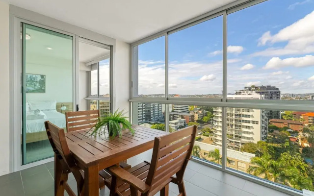 Kangaroo Point 2-bed Flat With Gym & Pool