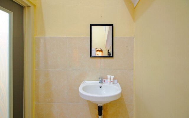 Grand Monica by OYO Rooms
