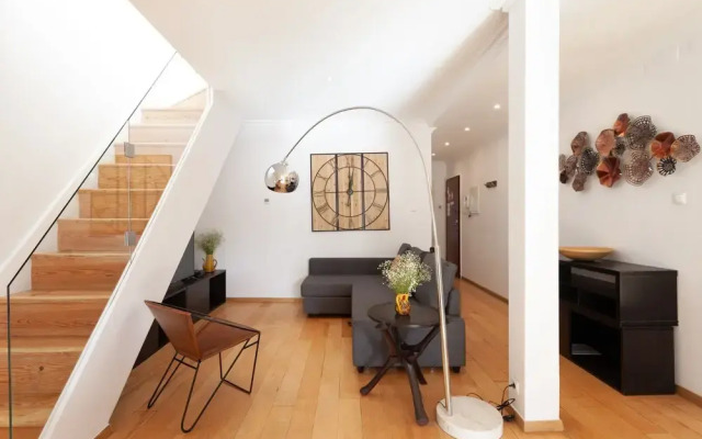 Liberty Penthouse Three-Bedroom Apartment - by LU Holidays