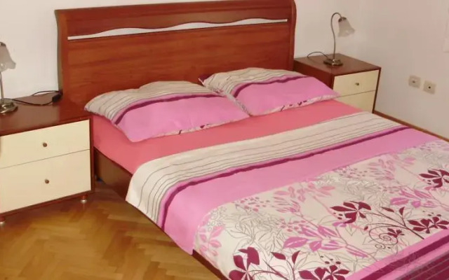 Apartment Goran