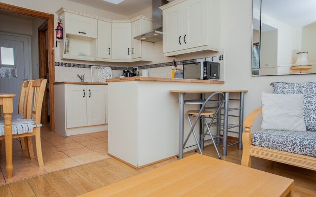 Central 3 Bedroom Townhouse Near O'Connell Street