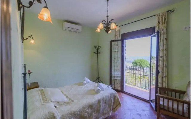 104240 -  House in El Gastor