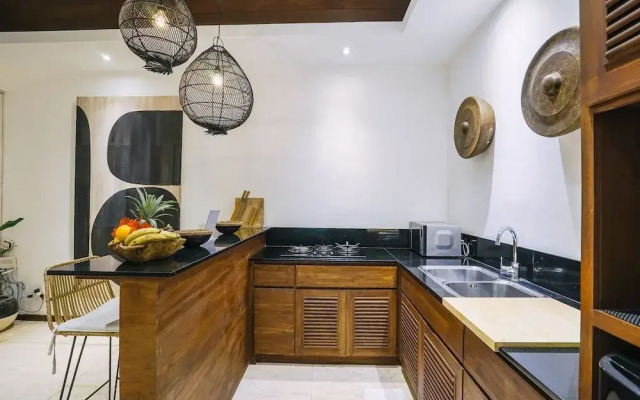 Frangipani Villa Mawe at Berawa