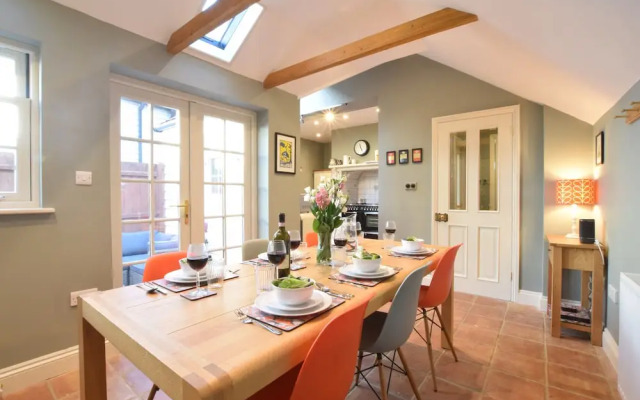 11 Crabbe Street, Aldeburgh