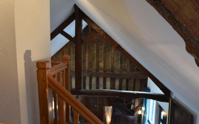 Characteristic, 16-th Century House With Heated Swimming Pool