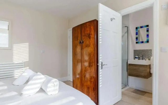 Mevagissey Holiday Home - sea View and Parking