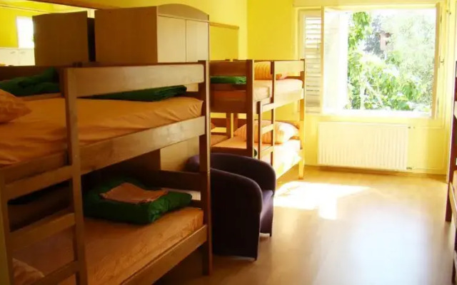 Hostel Canki
