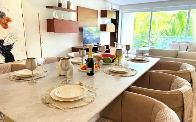 Bolongo 3BR Your Exclusive Oceanfront Escape
