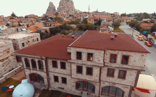 Ahiyan Hotel