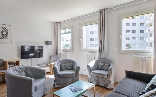 Sunny & quiet 2br near the Eiffel Tower Invalides Beaugrenelle Welkeys