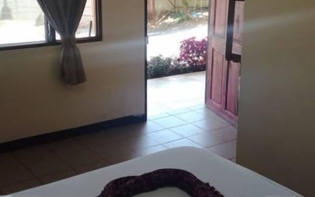 Cabinas Rocamar Playa Bonita