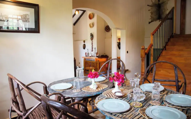 Saba House & Lodges