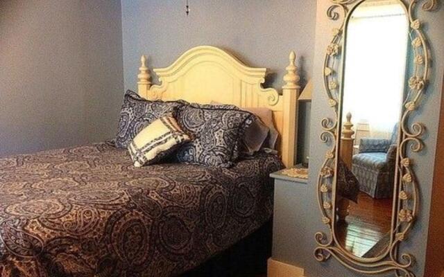 Plantation Oaks Inn