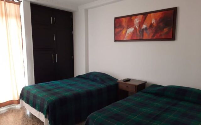 Hotel El Flor Amarillo