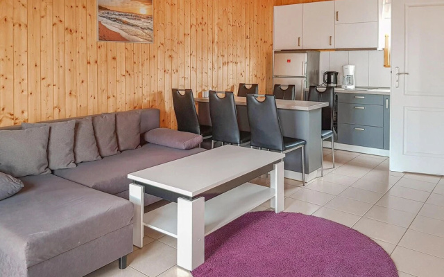 Amazing Home in Sianozety With Wifi and 2 Bedrooms