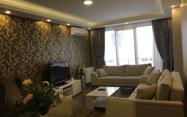 Celik Apartments