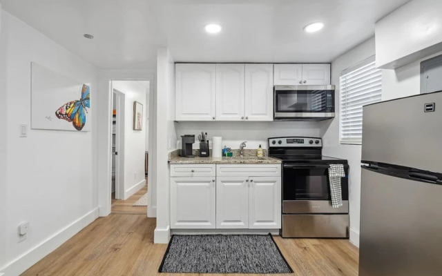 Casa Roselle 3 in Hollywood