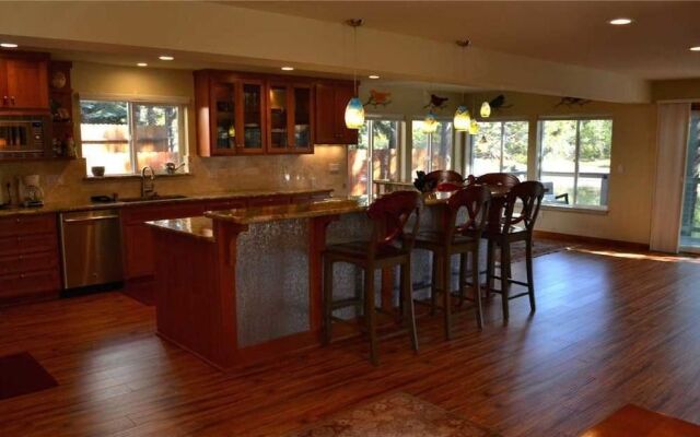 2040 Venice - 3 Br hHome