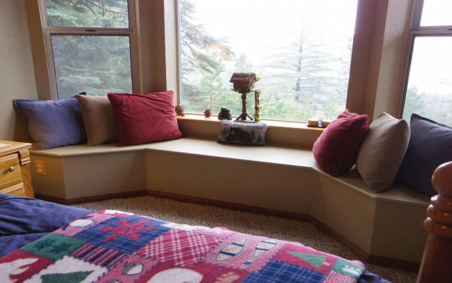 Lakeview House at Lake Arrowhead