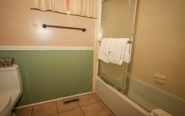 Mountain Air 1547 by RedAwning