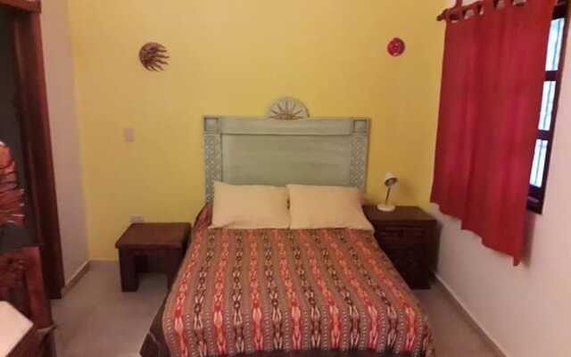 "room in B&B - Cancun Guest House 3 Near Ado bus Terminal and 25 min From/to Airport by Shuttle"