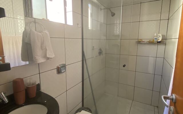 Sobrado - Px JK 5 quartos e 3 suites