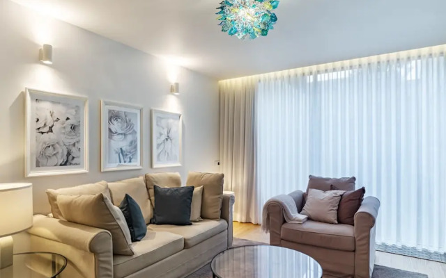 Nomad s Lux - 2bdr Almada Private Porto
