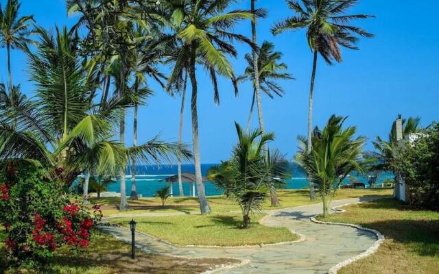 Maweni Beach Cottages