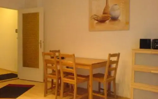 Ferien-Zimmer-Berlin Stettiner Str.