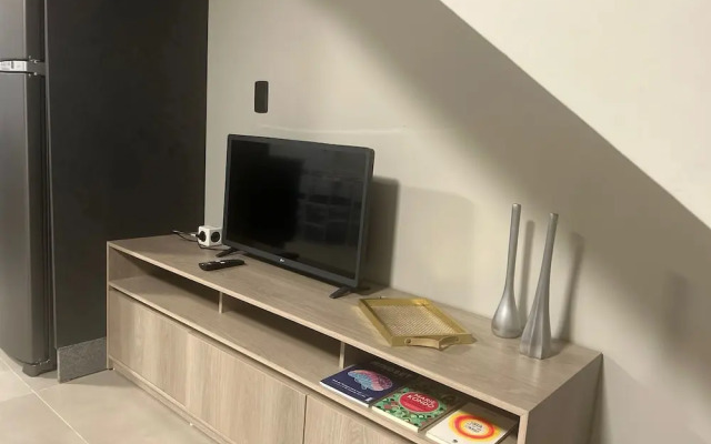 Geminado Casa 4 Alto Padrão 3 Quartos