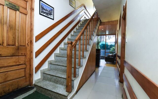 OYO 13410 Hotel Sunflower