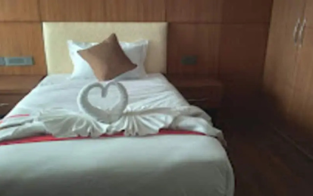 MeroStay 001 Hotel Kailash Kutee