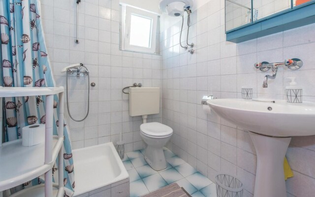 Beautiful Apartment in Vodice With Wifi and 2 Bedrooms