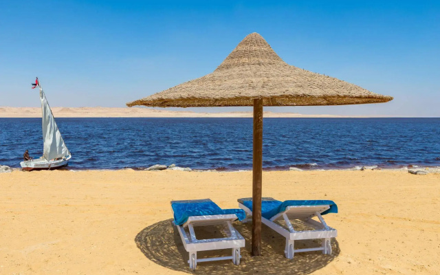 Byoum Lakeside Hotel