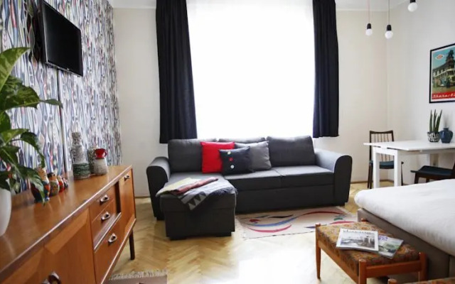 CSL Molnar Design Apartment