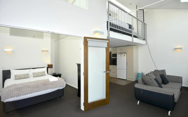 Southwark Hotel & Apartments