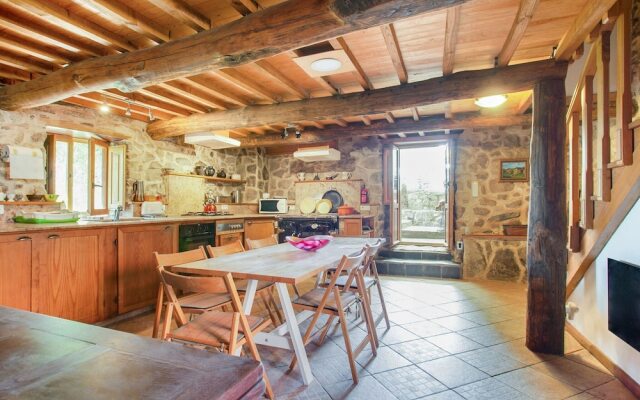 Beautiful, Quiet Country House with Garden in the Middle of the Ribeira Sacra