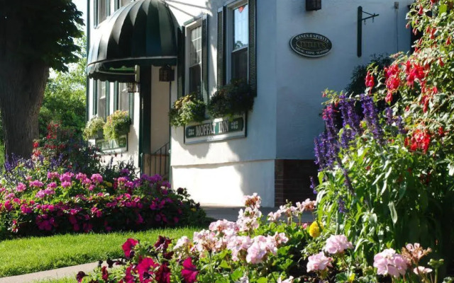 Moffat Inn