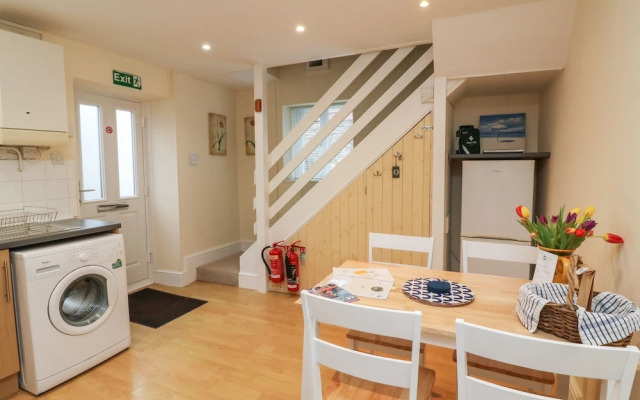 Courtyard Cottage
