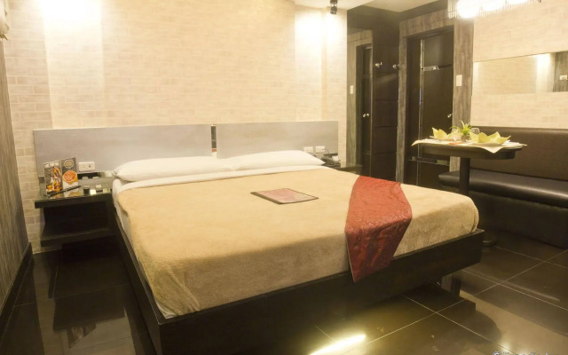 Victoria Court Las Piñas