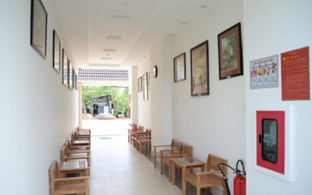 Hung Long Hotel