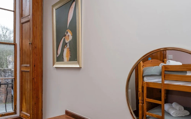 Watermouth Castle, Bassett Apartment