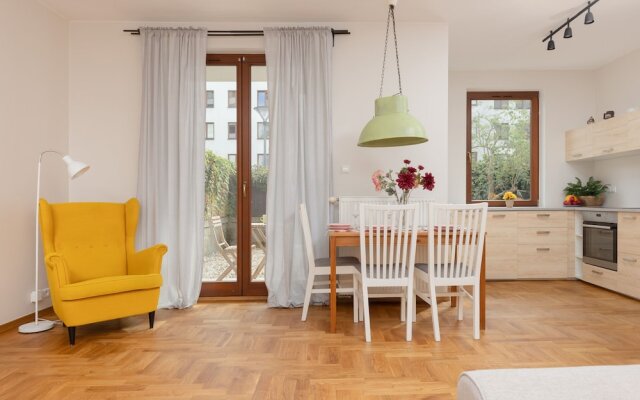 Apartment Warsaw Bobrowiecka by Renters
