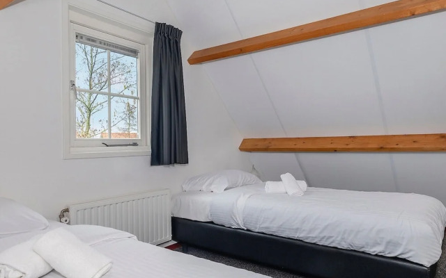 Holiday Home With Three Bedrooms, in Zeeland