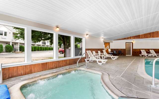 Rodeway Inn Gorham Riverside