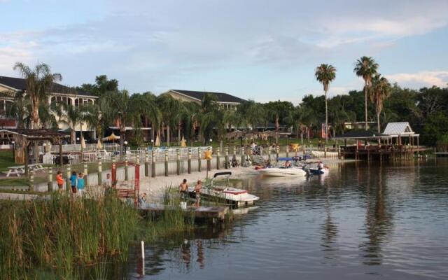 Lake Roy Beach Inn