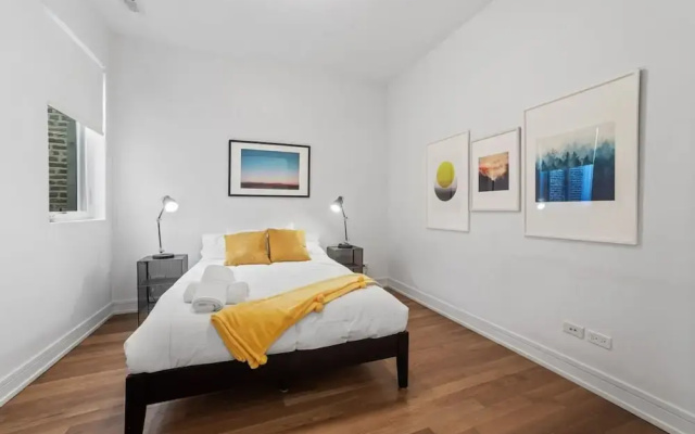 4 Bedroom Condo in Ukranian