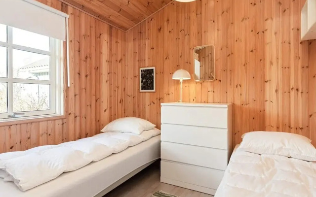 5 Person Holiday Home in Hals