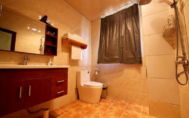 Shangri-La Tibetan Cypress lnn