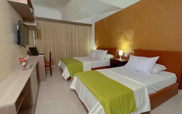 Hotel Prado 72 INN